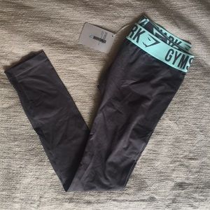 BNWT charcoal/turquoise gym shark fit leggings